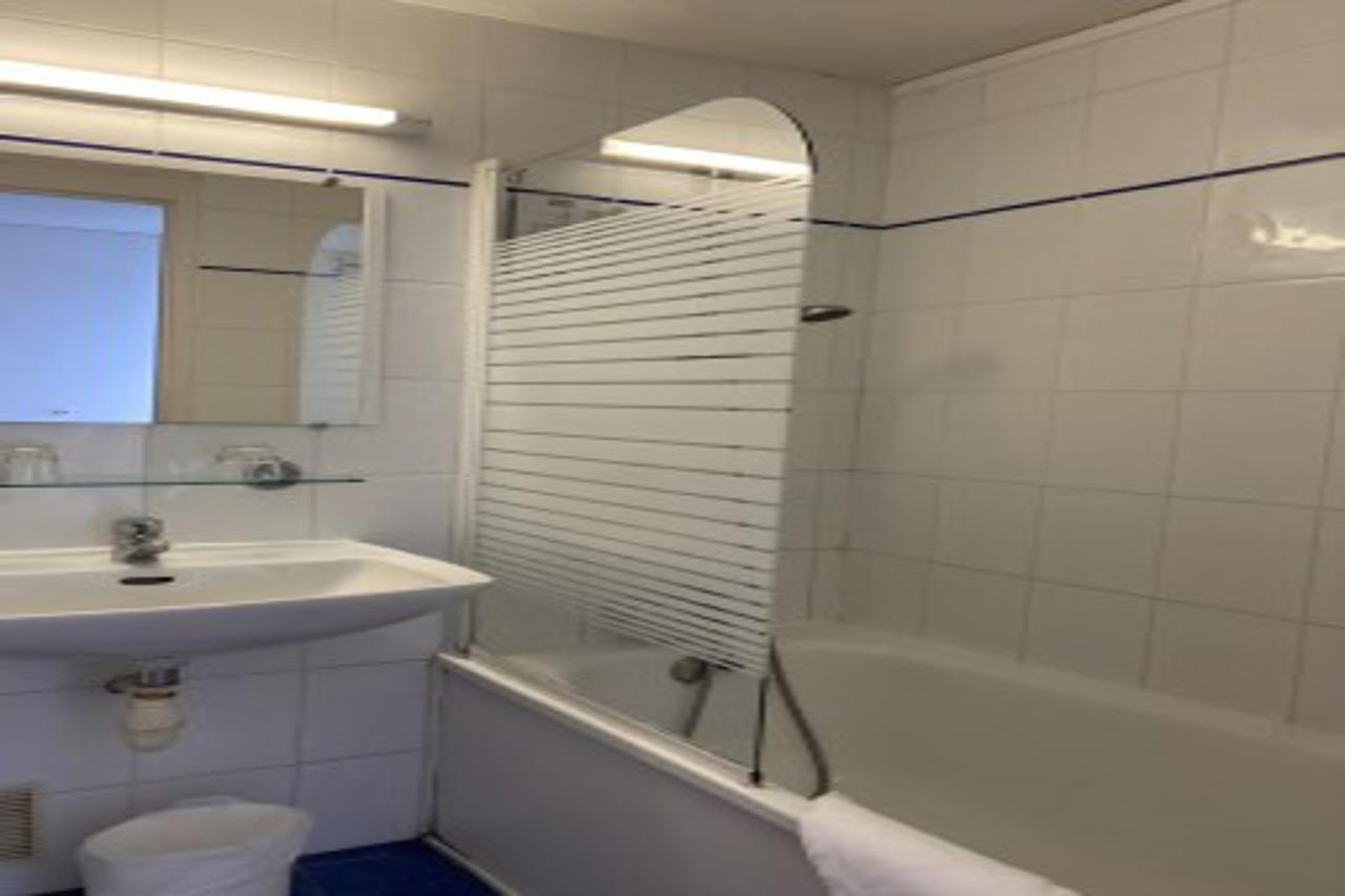Shelder Hotel - Cherbourg En Cotentin - Equeurdreville Eksteriør billede